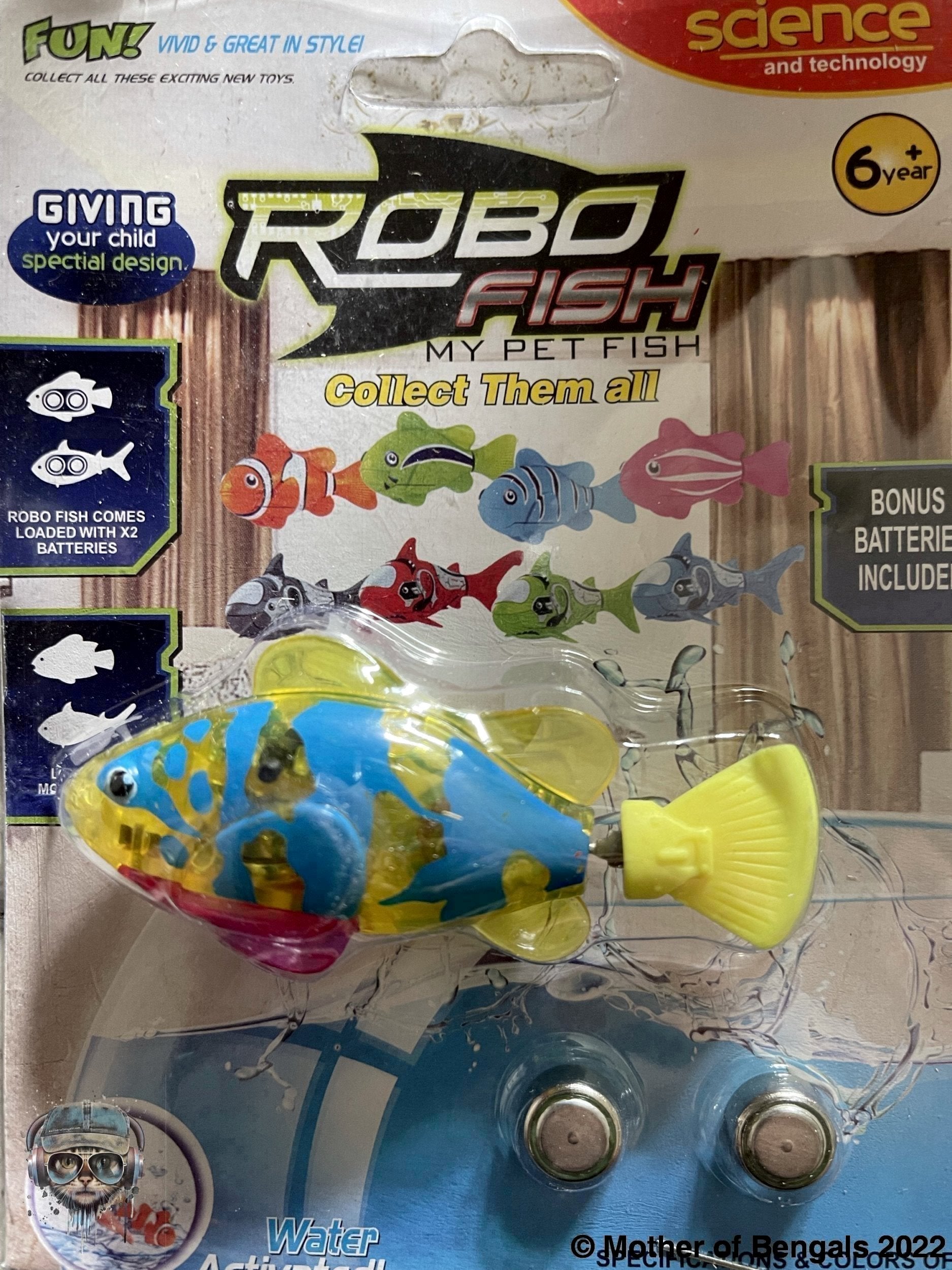 FurPrize! Interactive Robo Fish Cat Toy FurPrize! Yellow/assorted trim