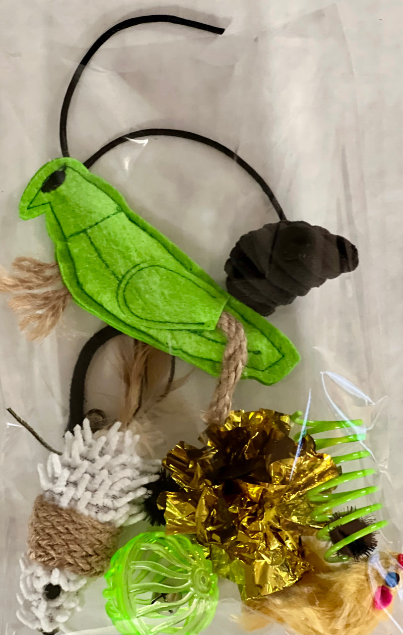 Furprize! Grasshopper, Assorted Catnip Infusion Toys